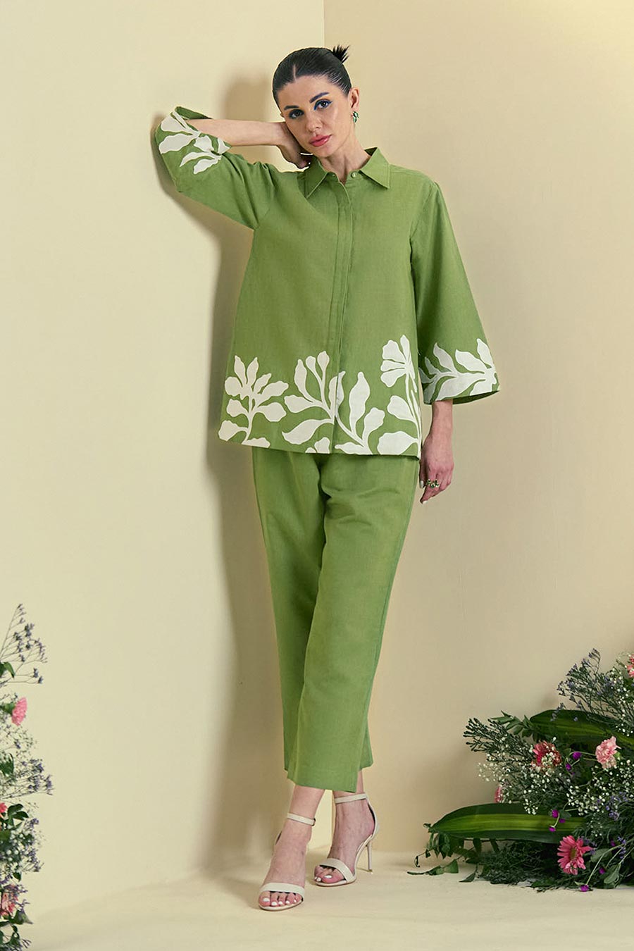 Green Reva Linen Pants