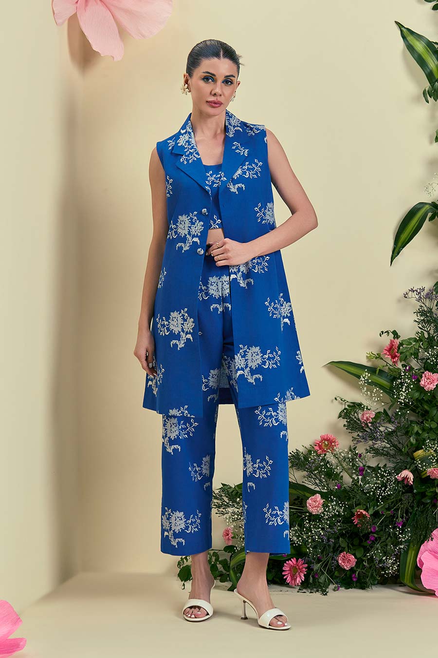 Blue Ciel Linen Embroidered Pants