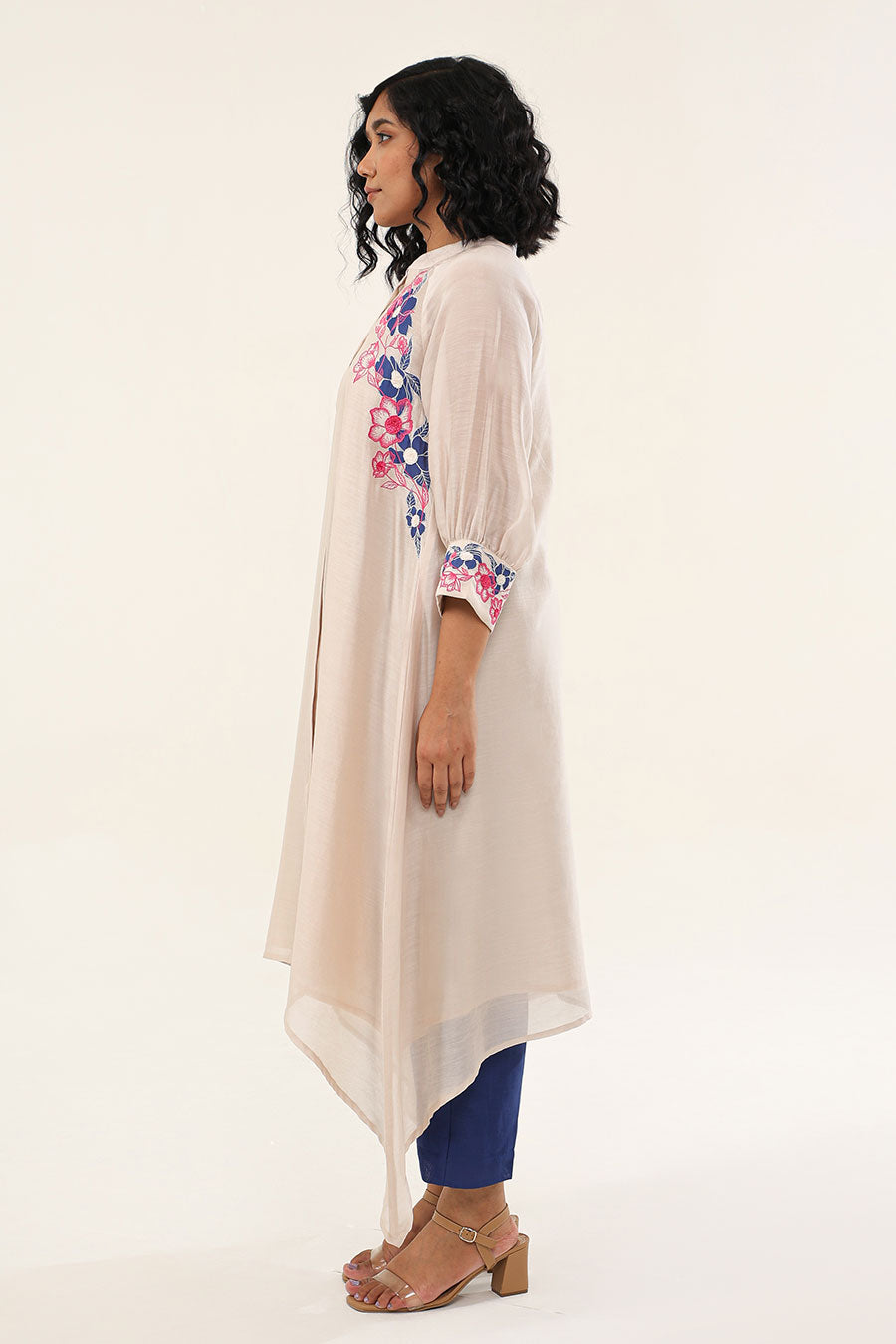 Off-White Tulip Twist Embroidered Kurta & Pant Set