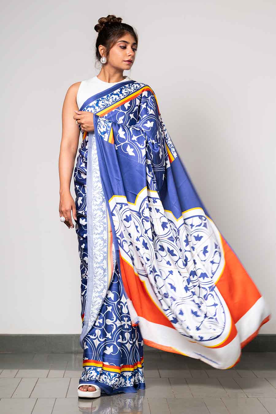 White Printed Opulent Mosaic Saree