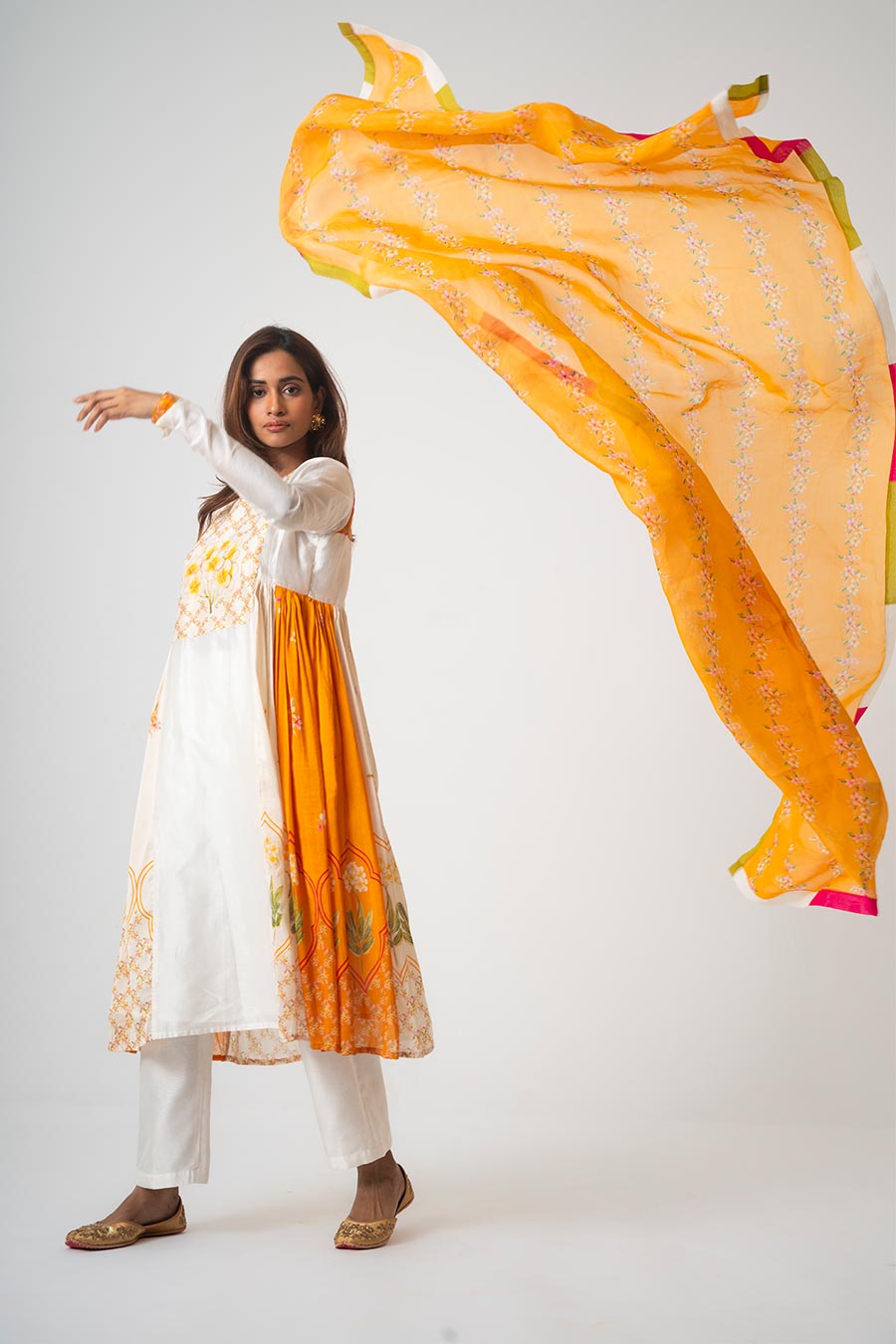 Ivory Chafa Sol Anarkali Set With Dupatta
