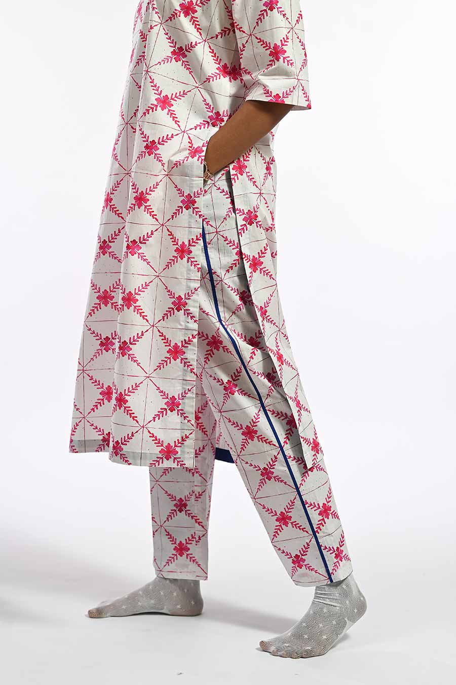 Rosa Pink Mosaic Printed Kurta & Pant Set