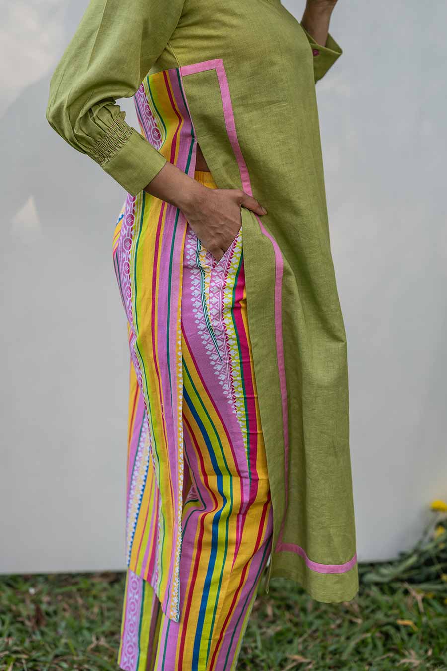 Green Back-Printed Kurta & Multicolour Pant Set