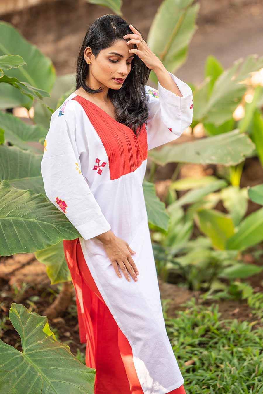 Red & White Embroidered Kurta With Pant Set