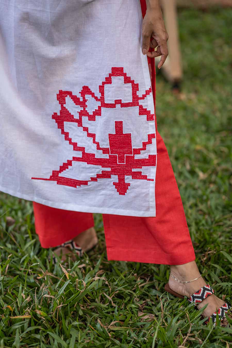 Red & White Embroidered Kurta With Pant Set