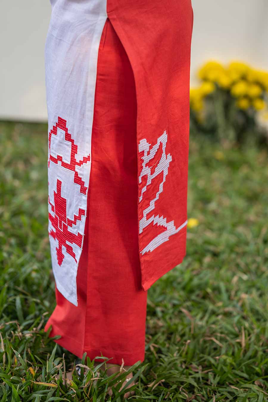 Red & White Embroidered Kurta With Pant Set