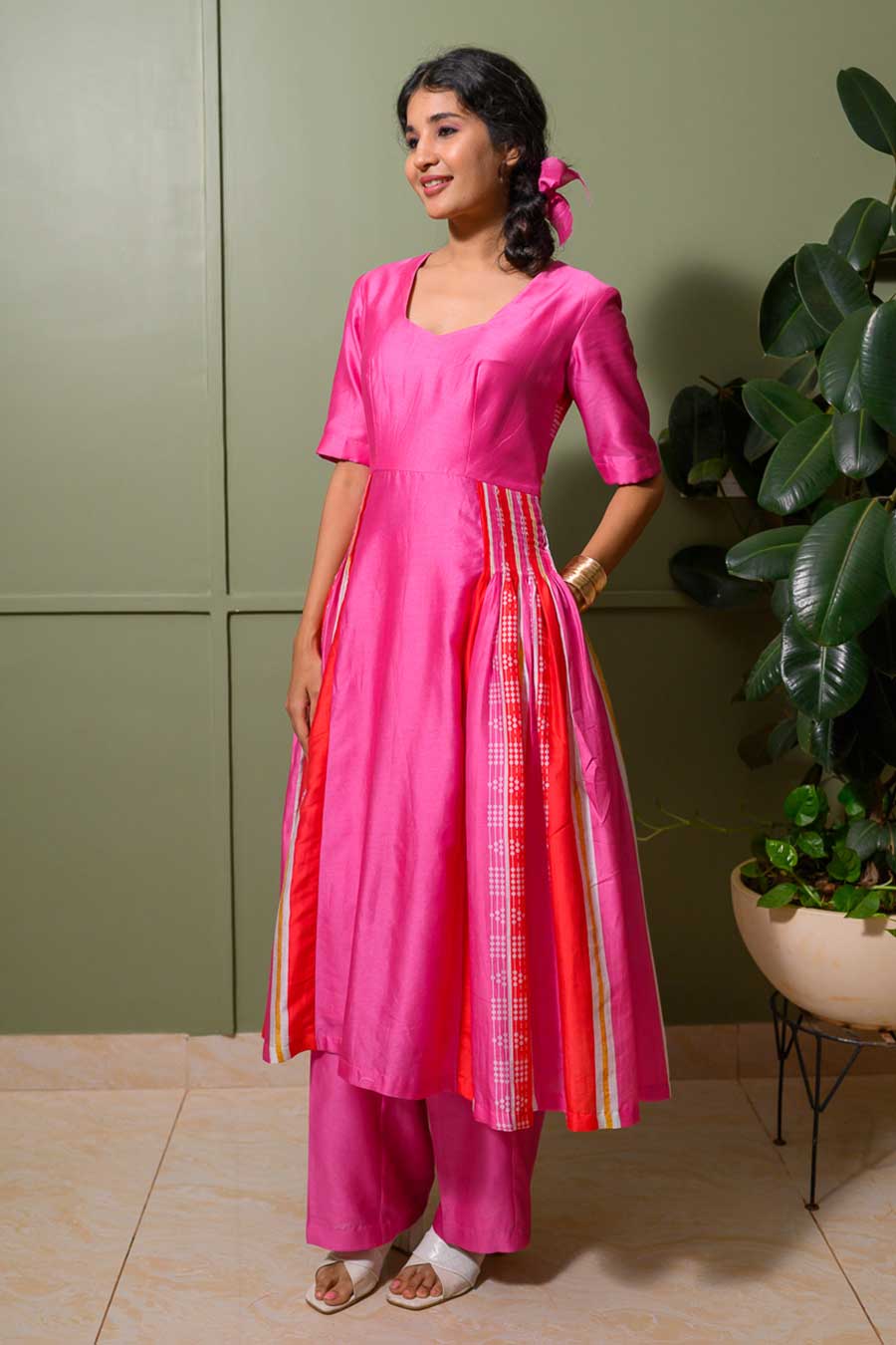 Pink Frangipani Printed Pintuck Kurta & Pant Set