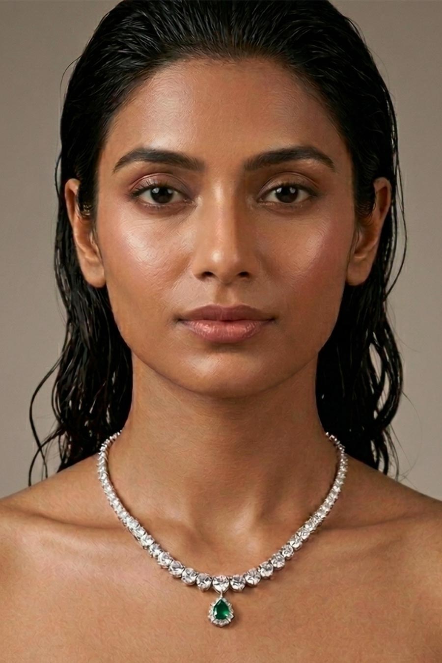 92.5 Sterling Silver Graduated Round Solitaire Drop Necklace