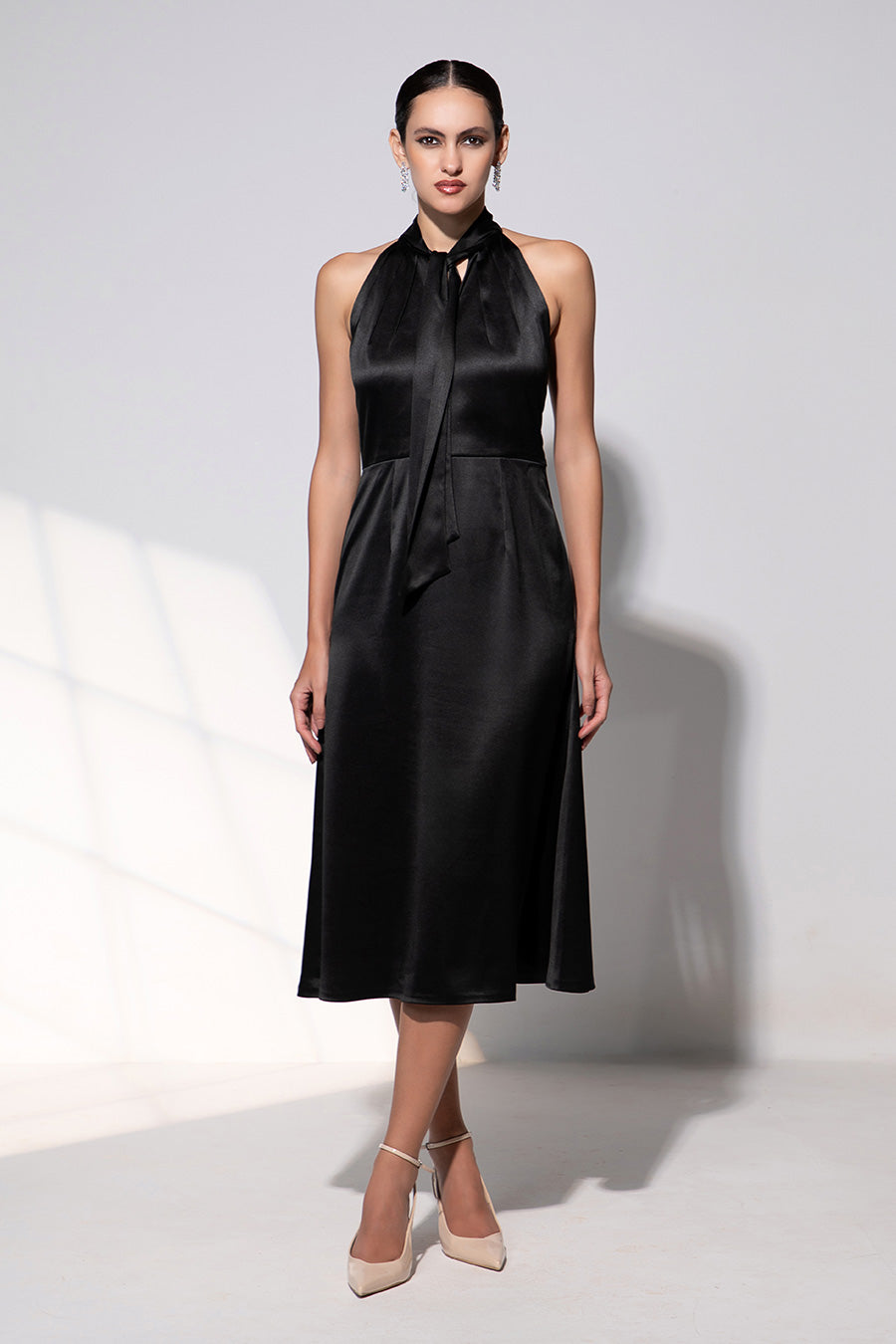 Macy's Cocktail Dresses For Weddings One-shoulder Bow-waist Maxi Bridesmaid Dress With Pockets In Black Macy's Cocktail Dresses For Weddings One-shoulder Bow-waist Maxi Bridesmaid Dress With Pockets In Black