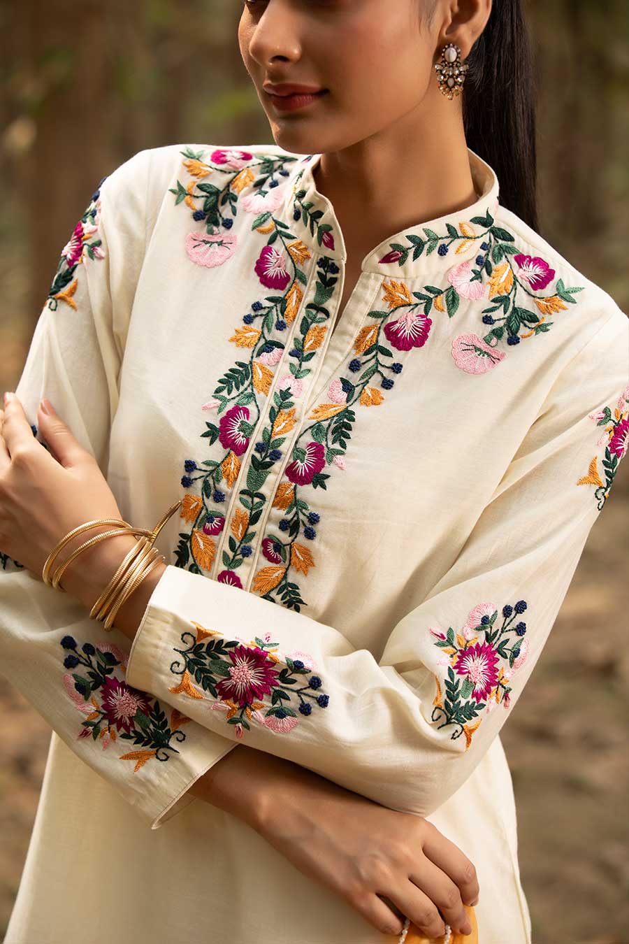 Ivory Naayab Resham Embroidered Kurta Set