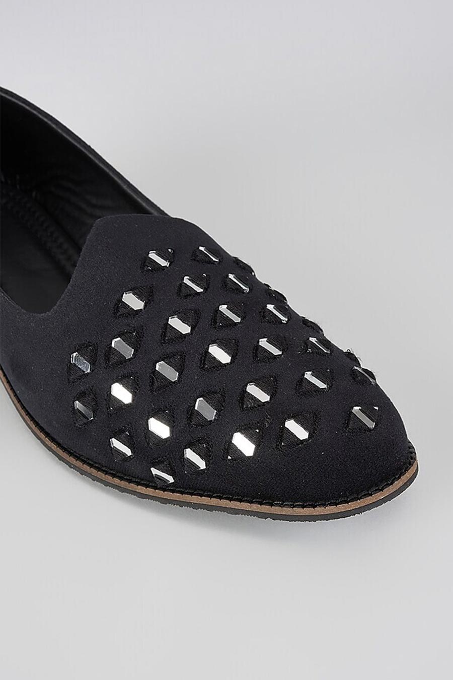 Black Suede Mirror Embroidered Juttis