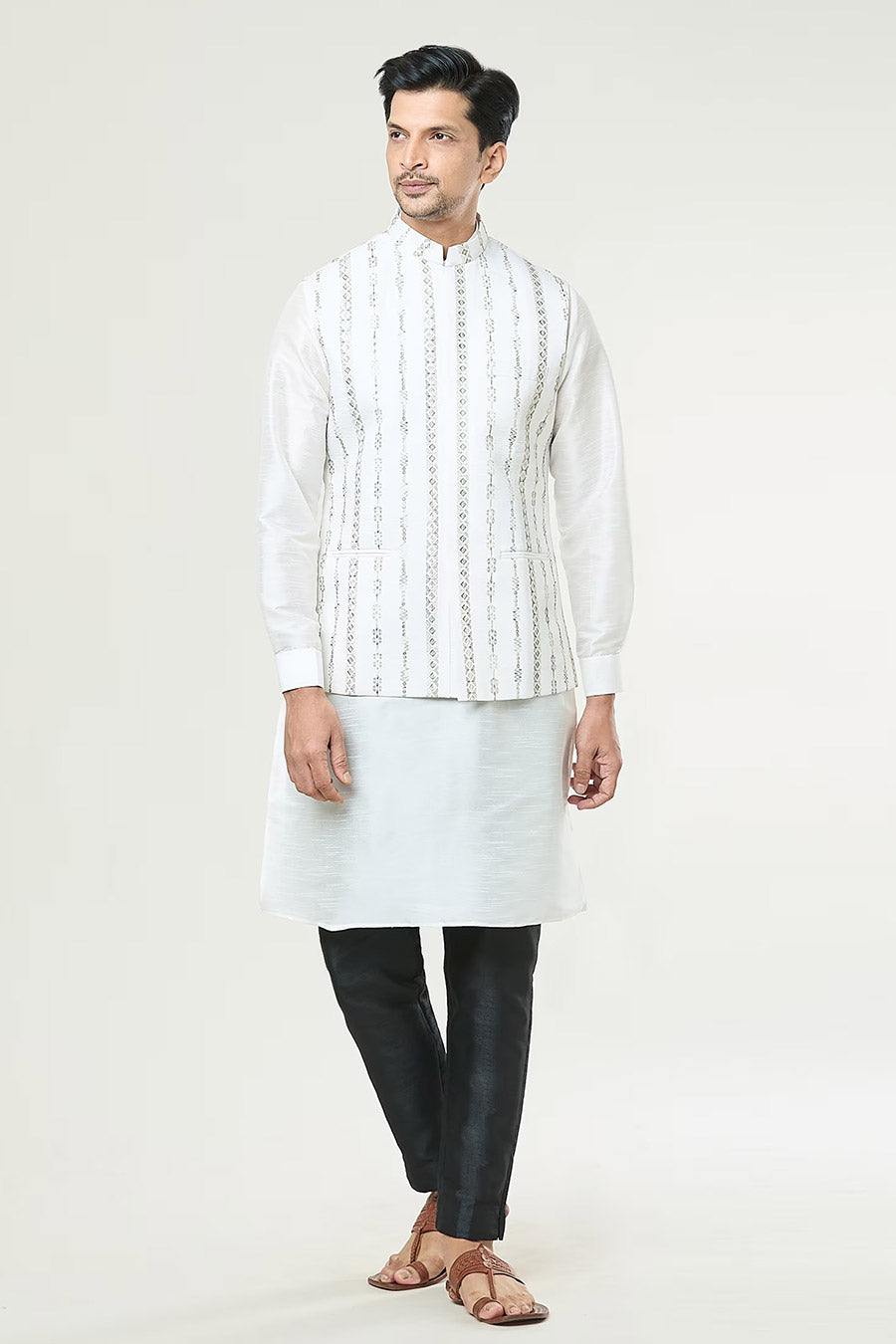 Off-White Kurta Set With Embroidered Jacket