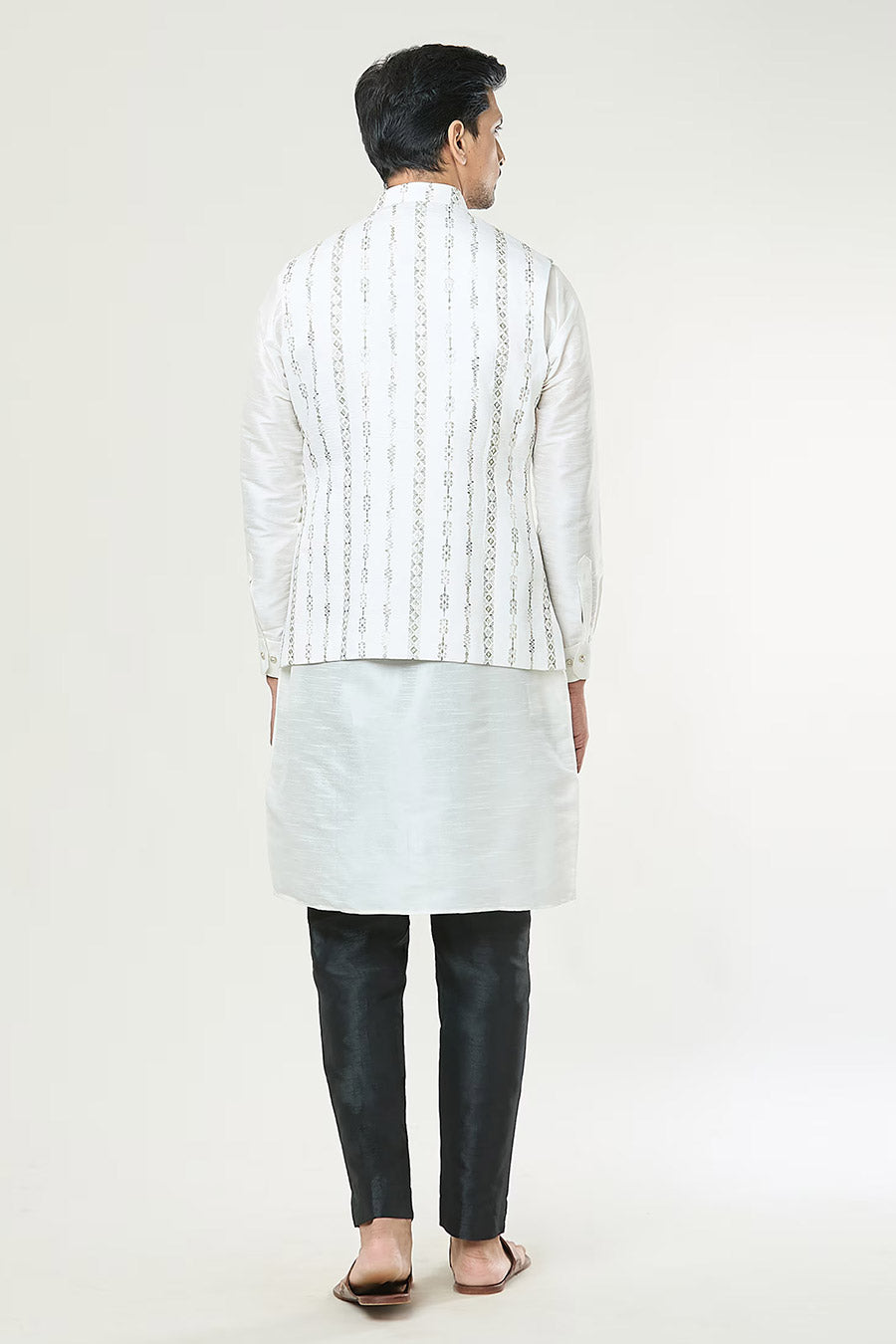 Off-White Kurta Set With Embroidered Jacket