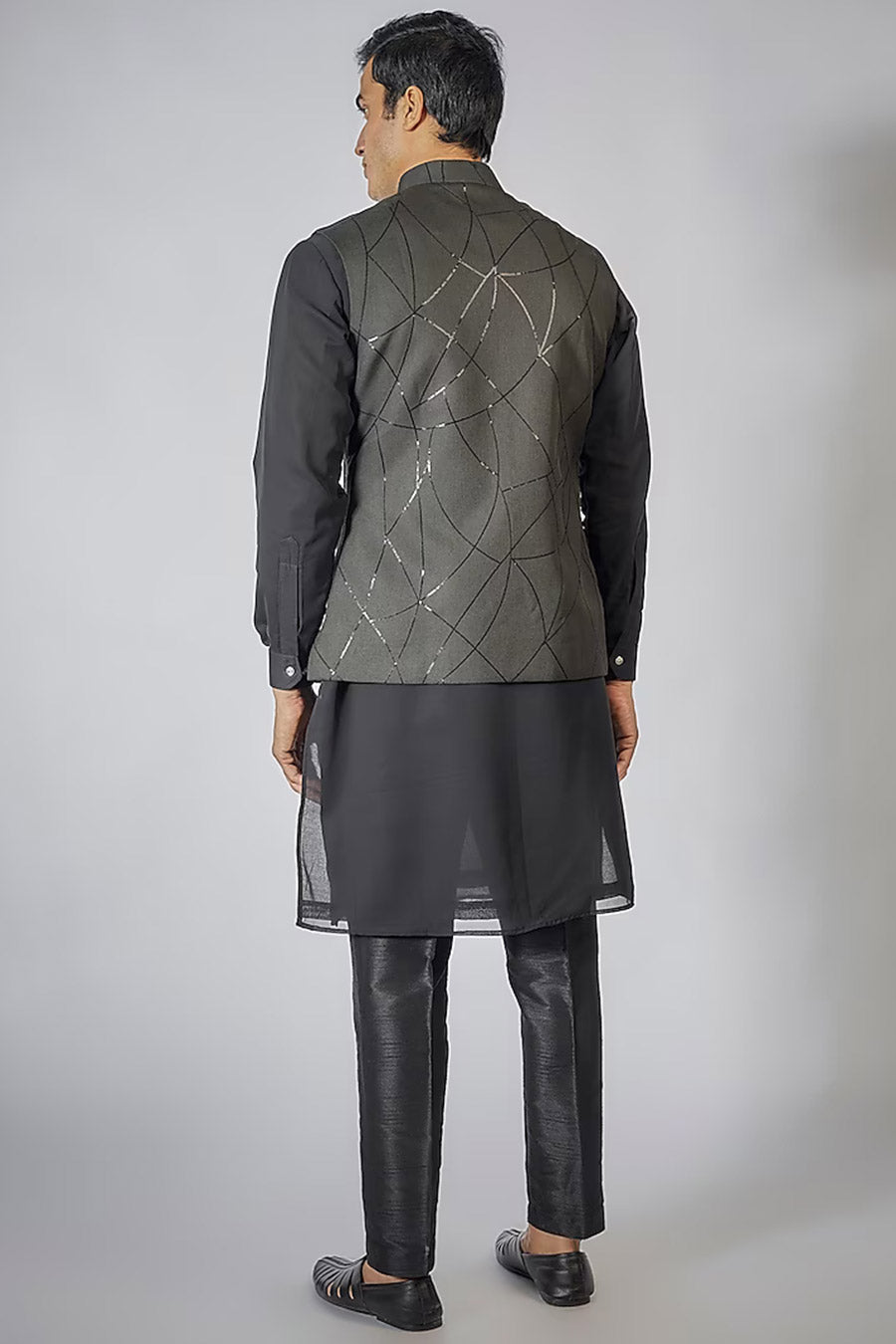 Black Kurta Set With Grey Zipper Embroidered Jacket