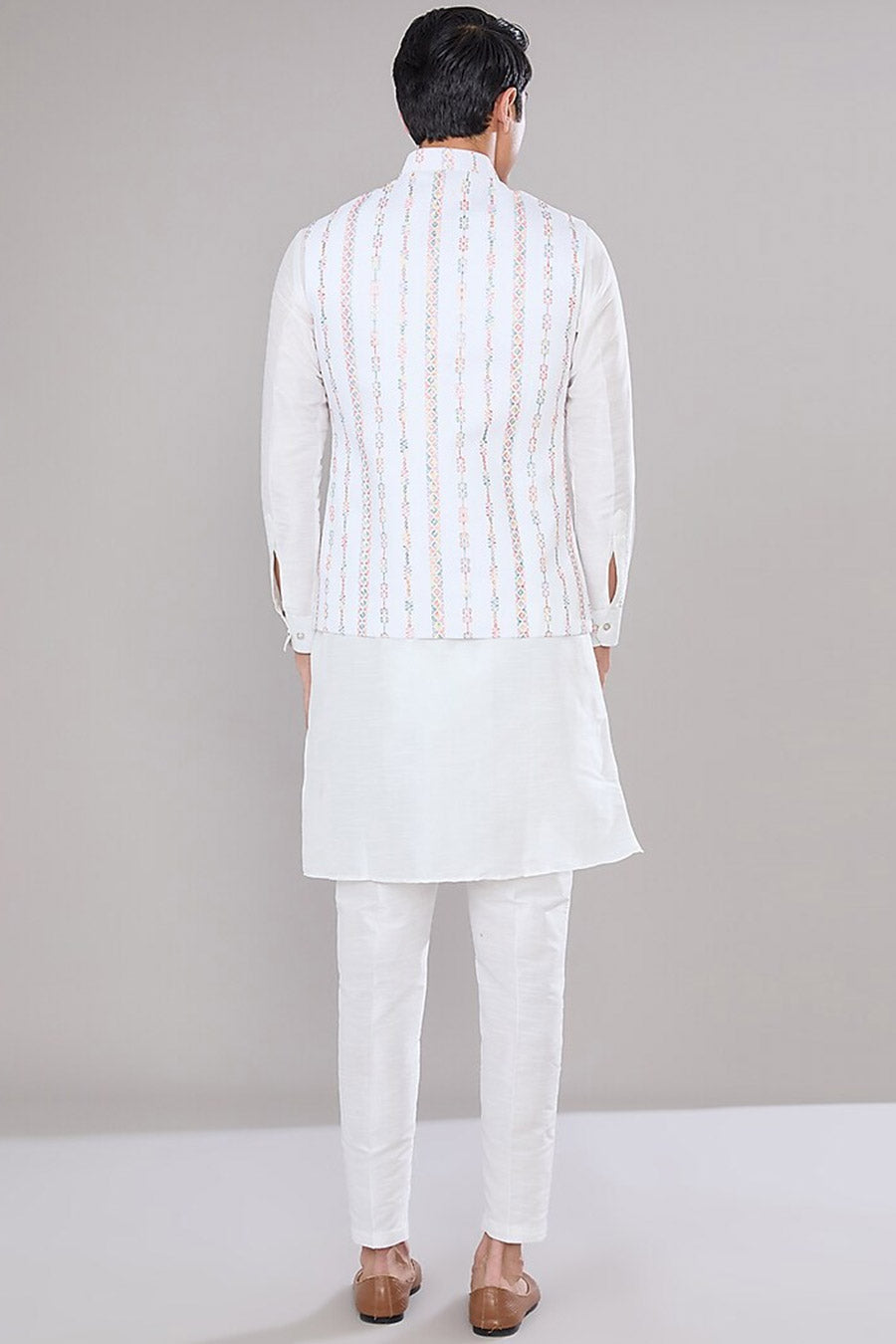 Off-White Kurta Set With Embroidered Jacket