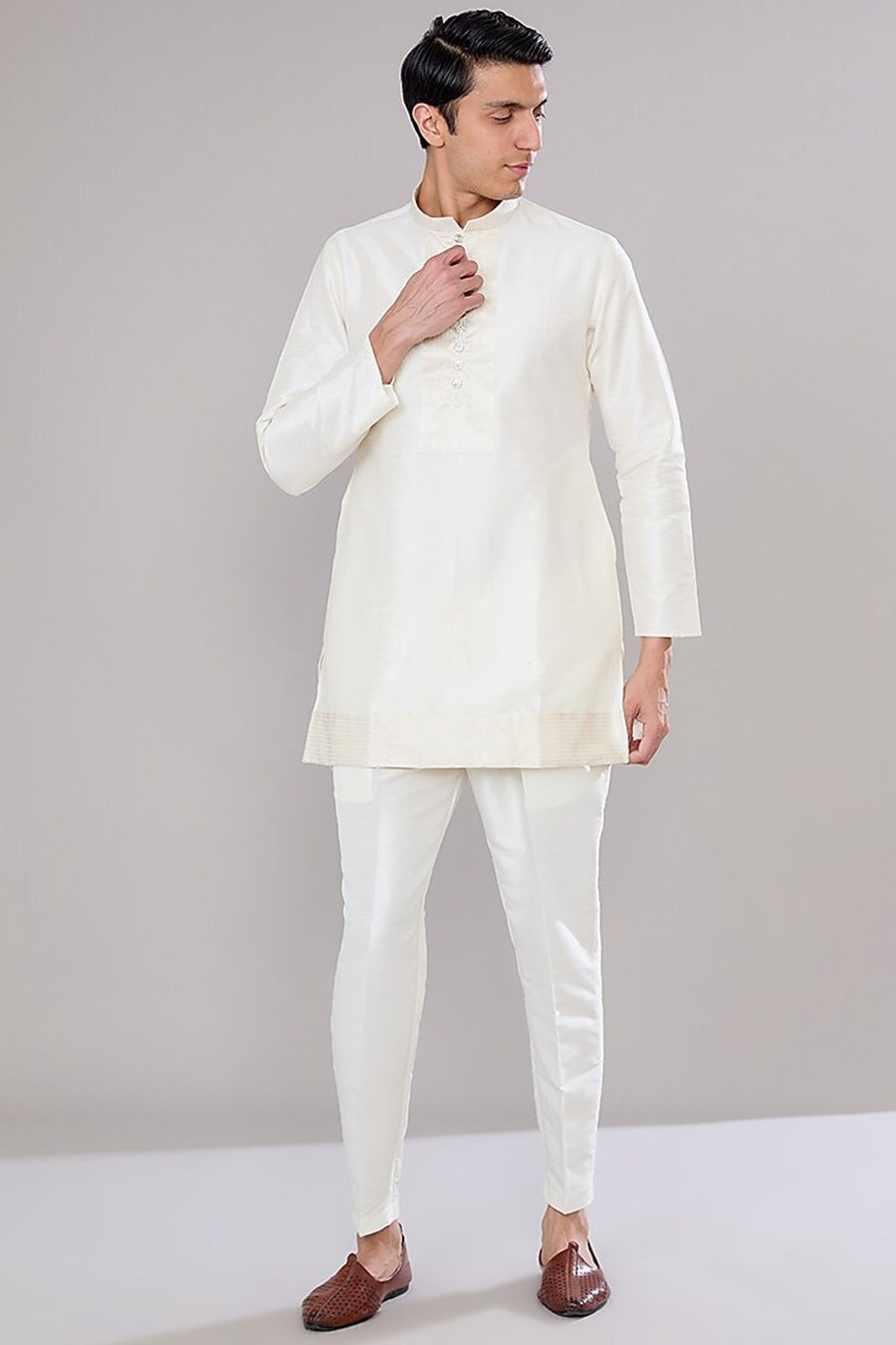 Off-White Short Kurta Set With Embroidered Jacket