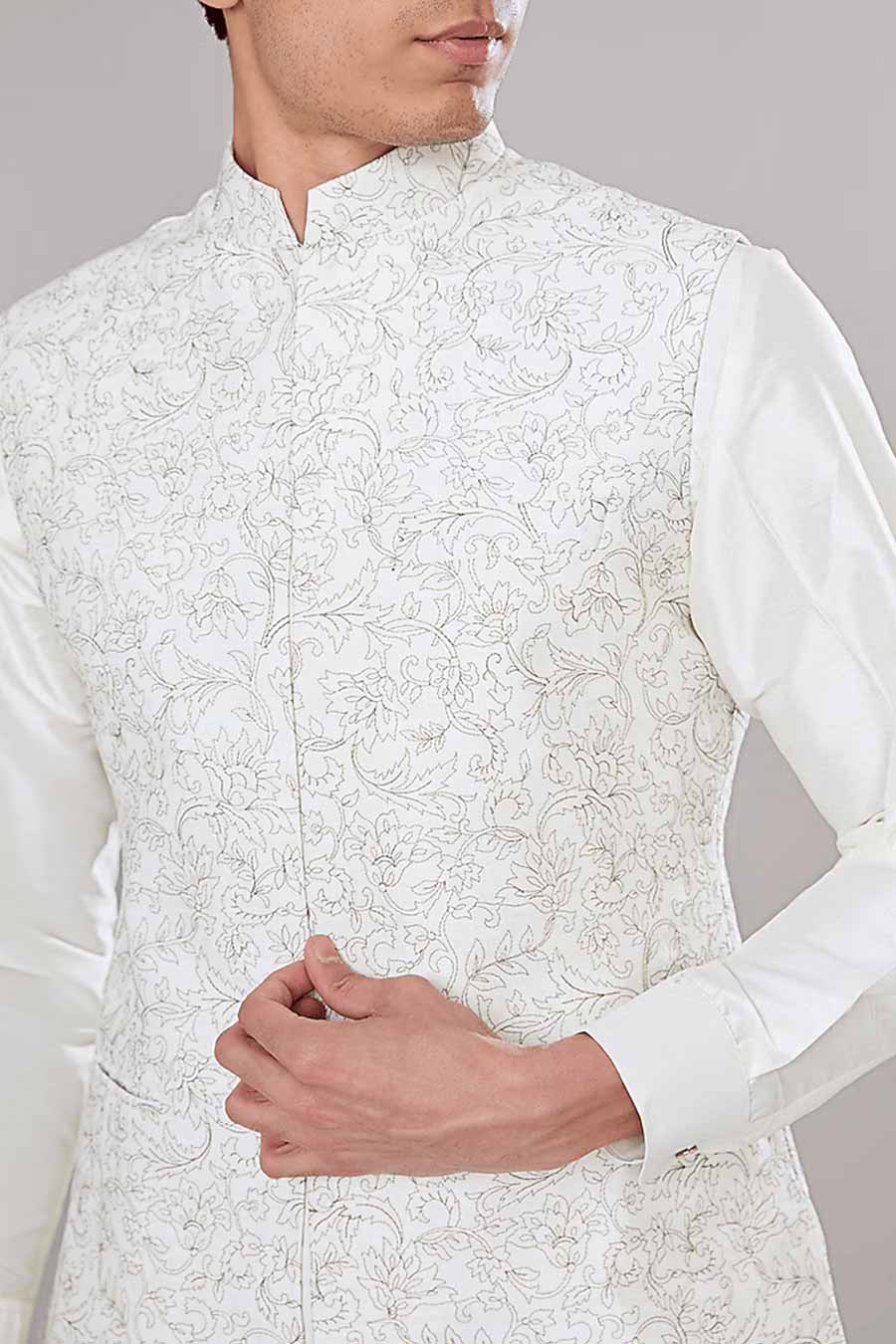 Off-White Kurta Set With Floral Printed Jacket