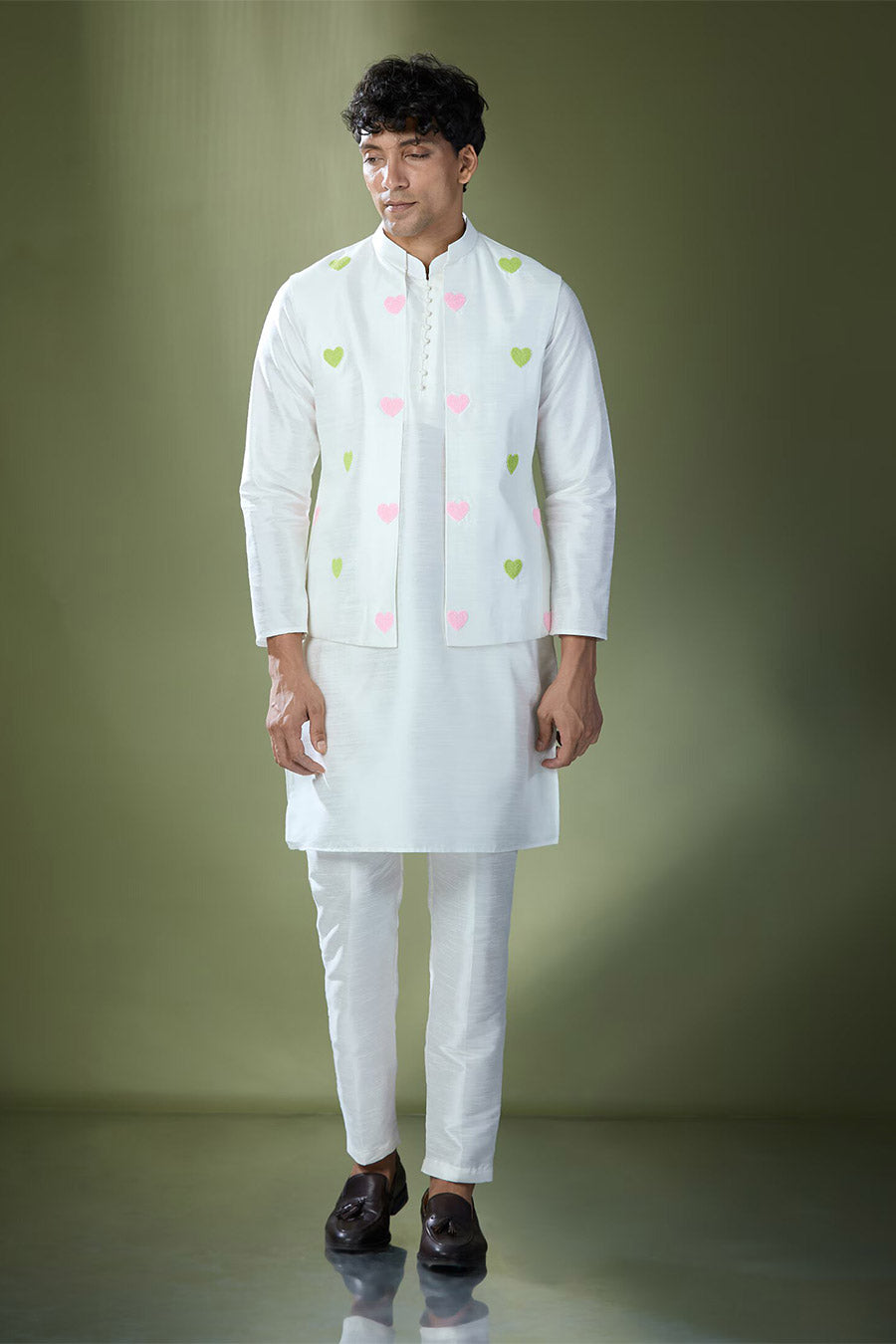 Off-White Kurta Set With Heart Embroidered Jacket