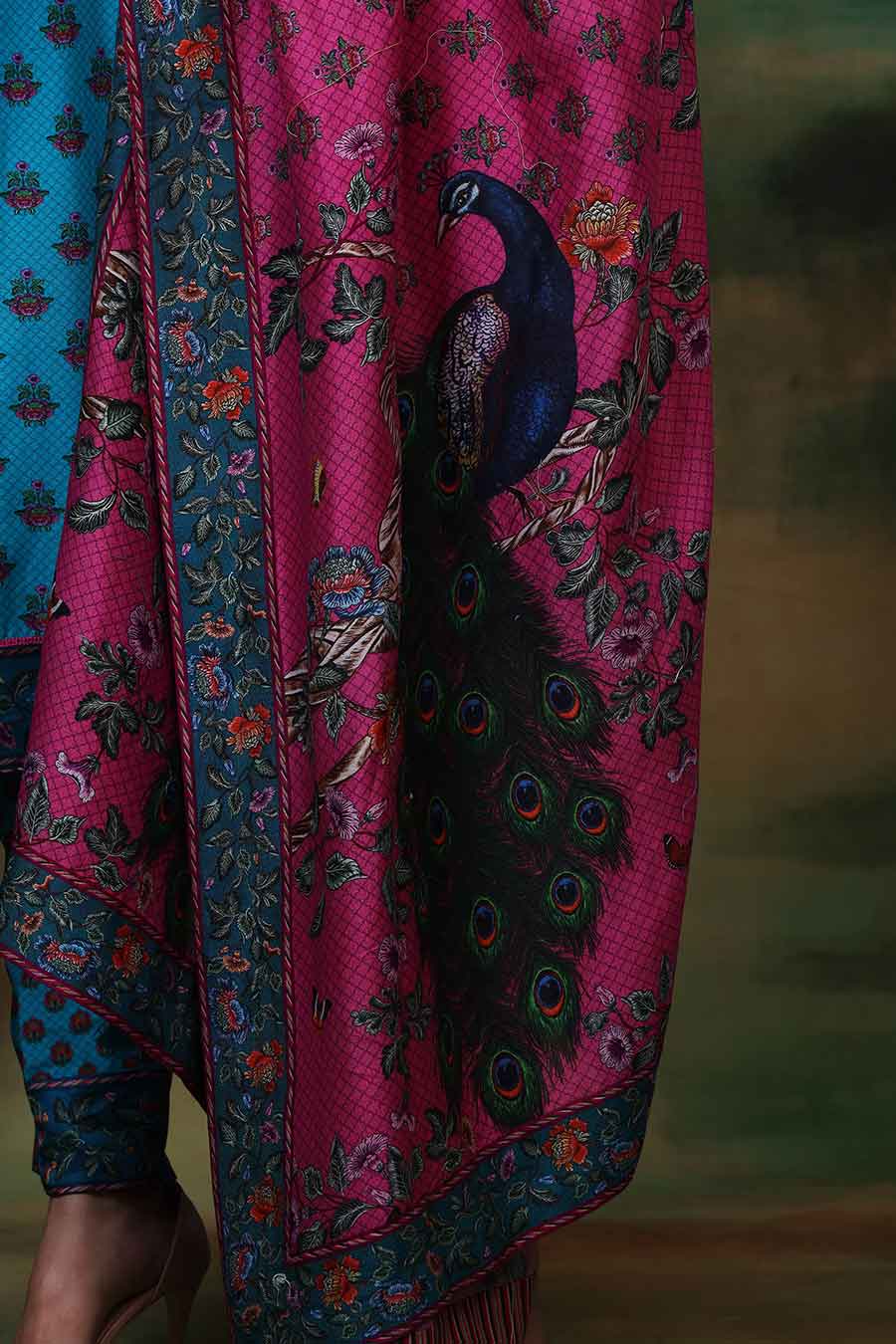 Neelam Boota Kurta Set