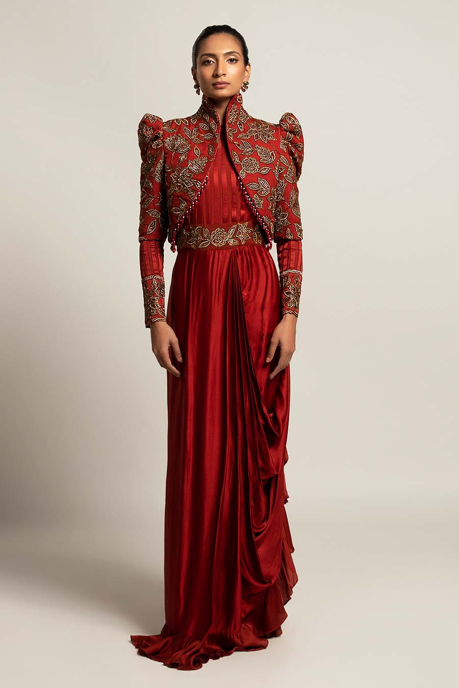 Ethnic gown Collection Online - Rent Designer Ethnic Ethnic gown for Women  and Men @Rentitbae.com