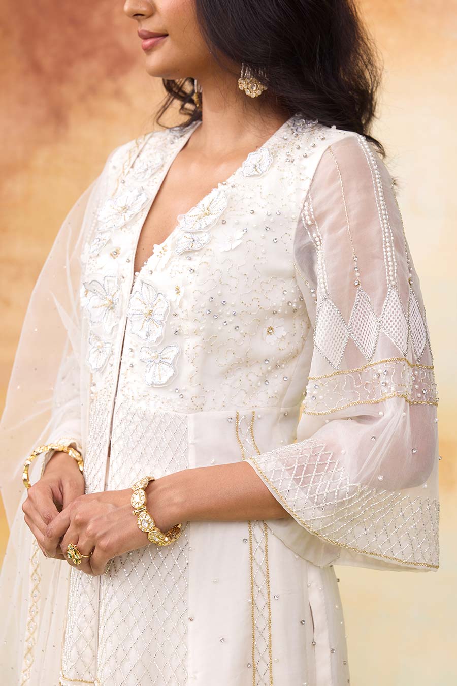 Ivory Anastasia Embroidered Kurta Set