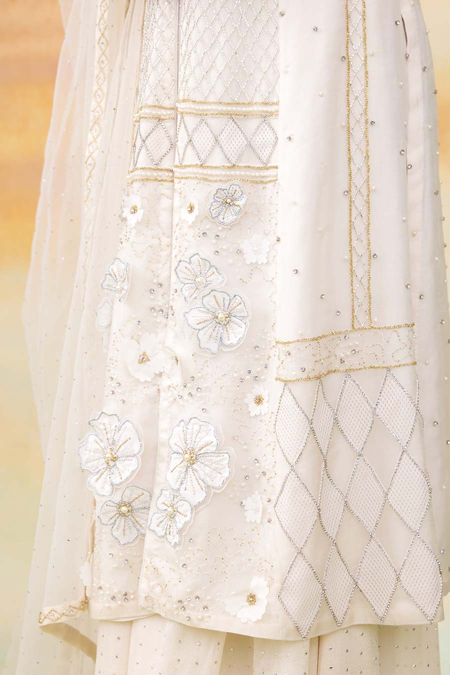 Ivory Anastasia Embroidered Kurta Set