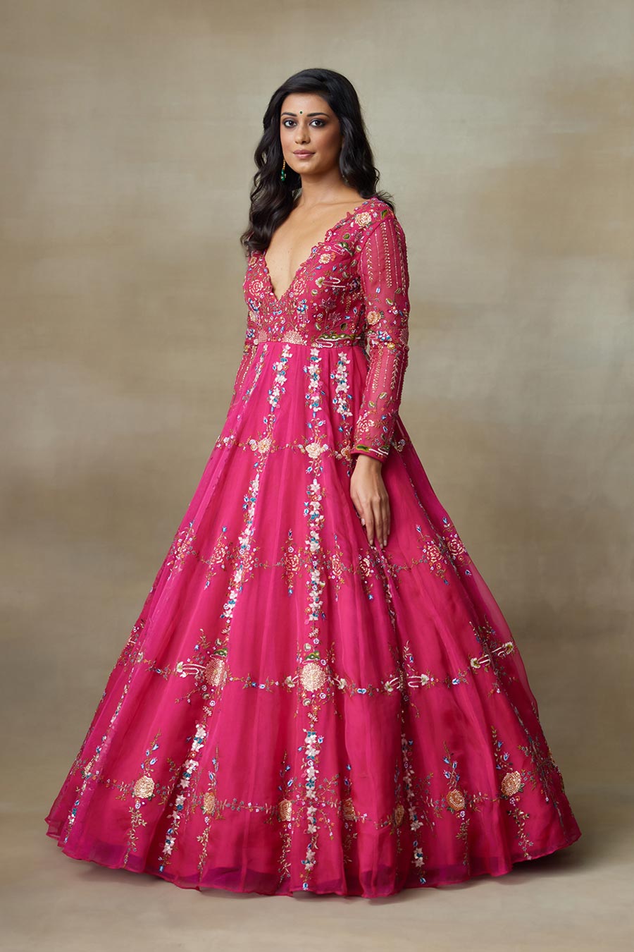 Queen Pink Starling Embroidered Gown