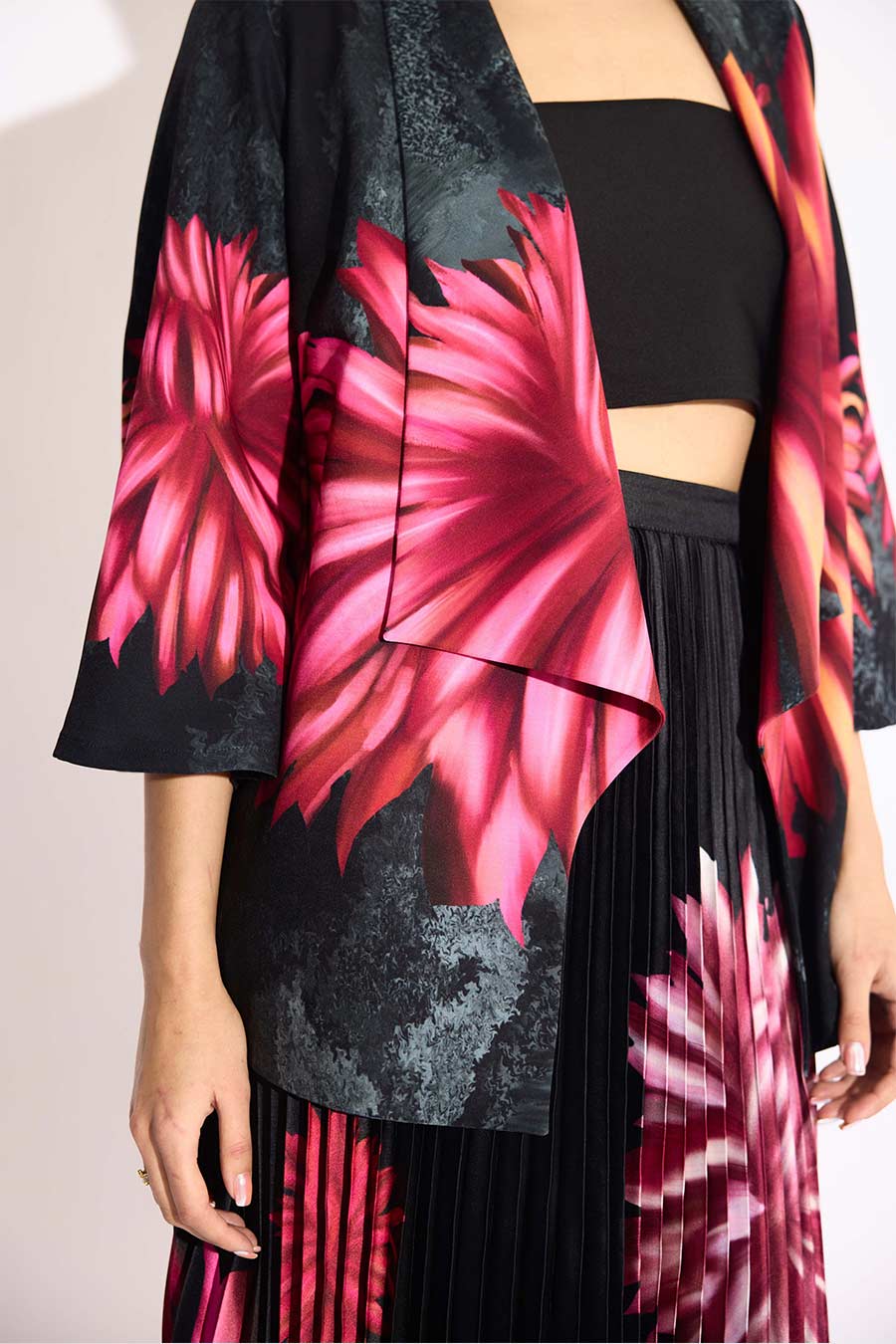 Black Floral Sunrise Printed Pleated Skirt