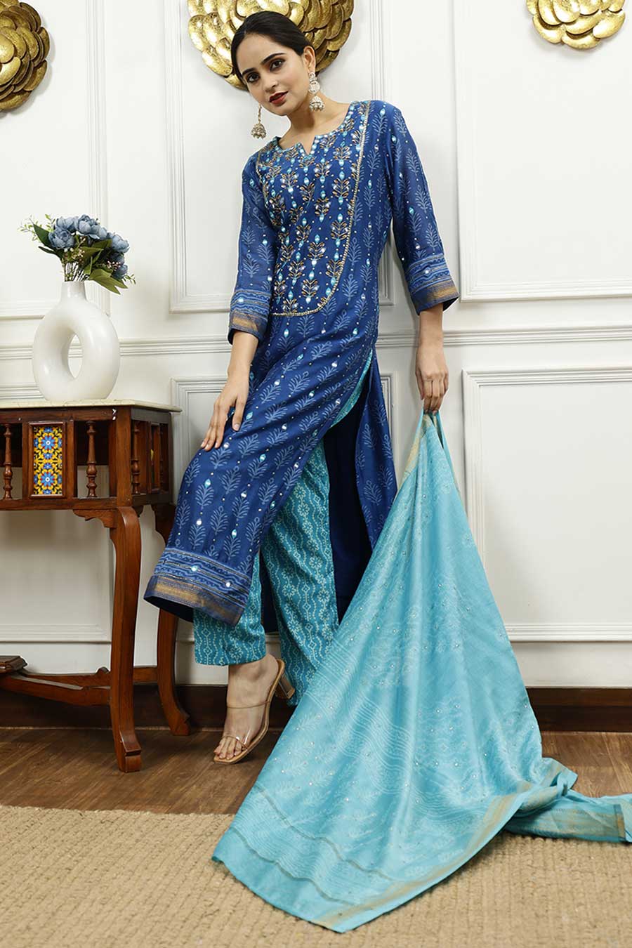 Turquoise Blue & Aqua Blue Printed Kurta Set