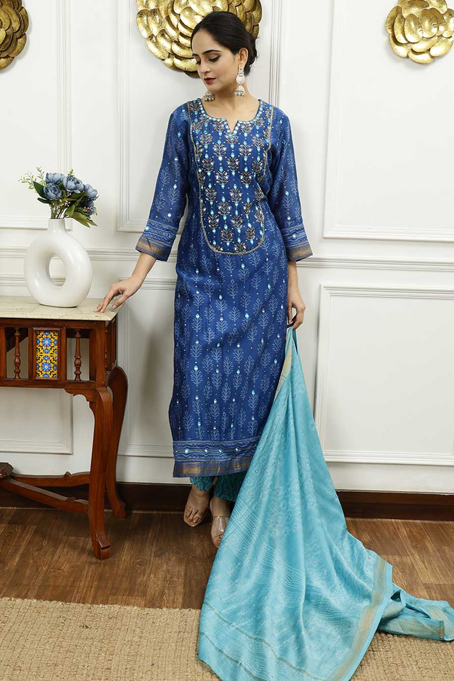 Turquoise Blue & Aqua Blue Printed Kurta Set