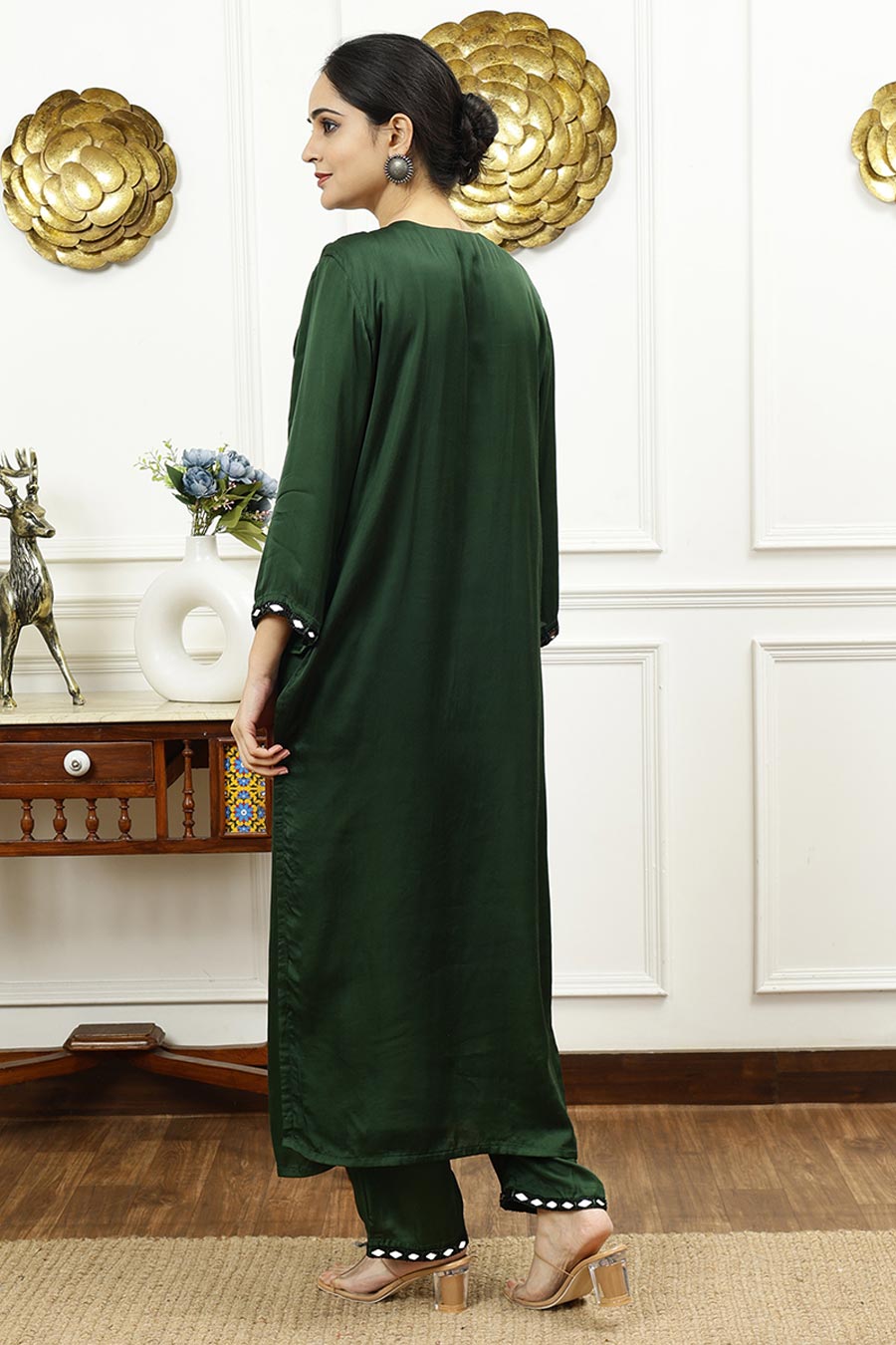 Green Silk Embroidered Kurta & Pant Set