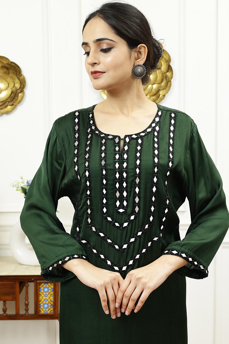 Green Silk Embroidered Kurta & Pant Set