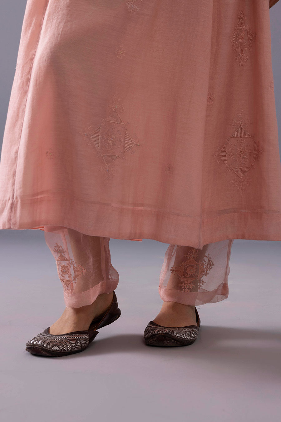 Anju Pink Chanderi Embroidered Kurta Set
