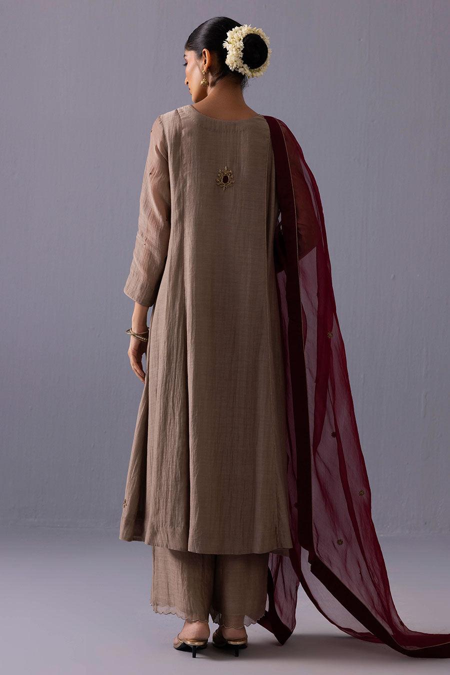 Noor Grey Chanderi Embroidered Kurta Set