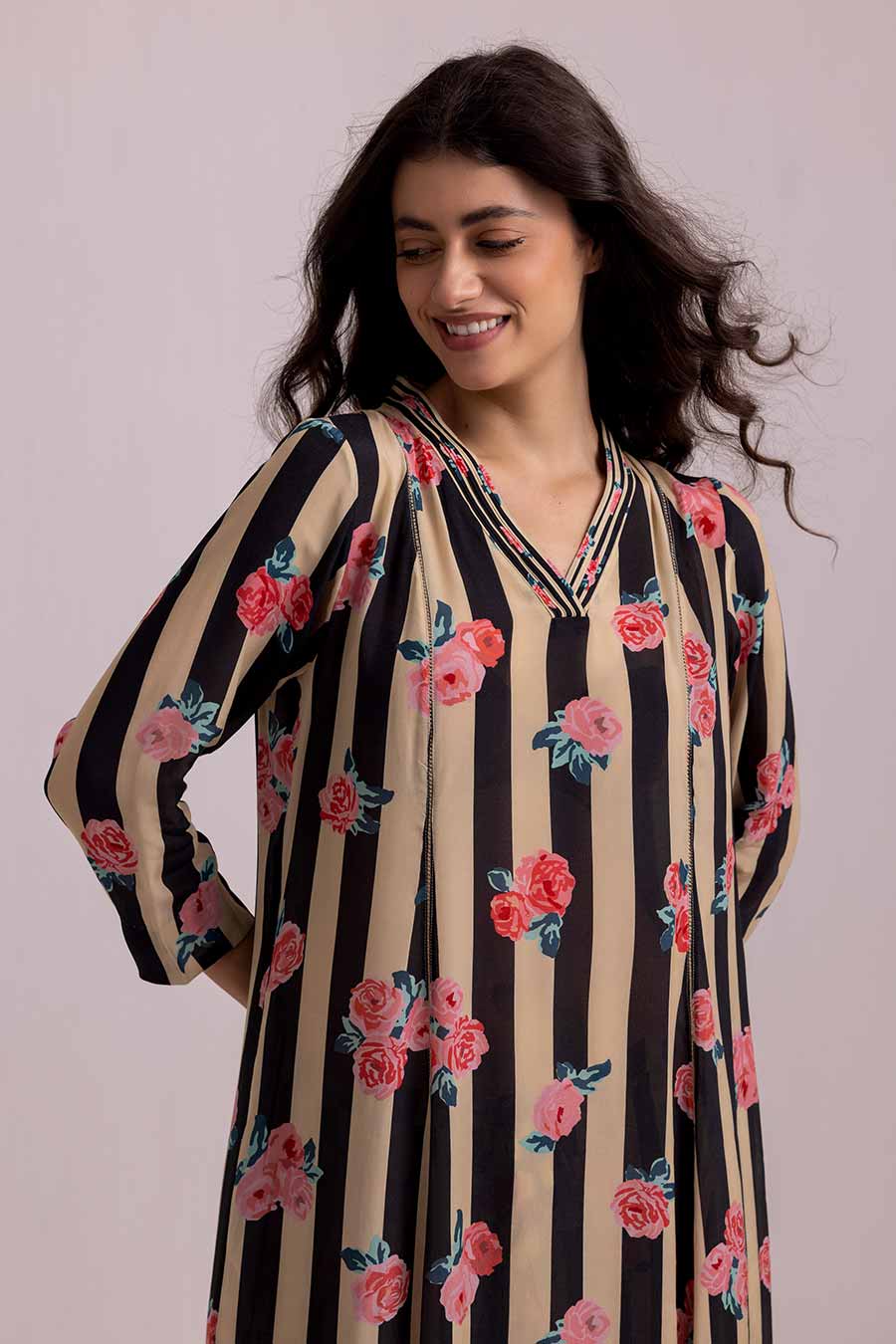 Black & Beige Thea Desert Rose Printed Kurta & Pant Set