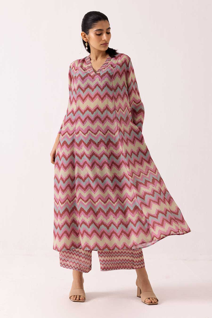 Pink Zig-Zag Printed Kurta & Pant Set