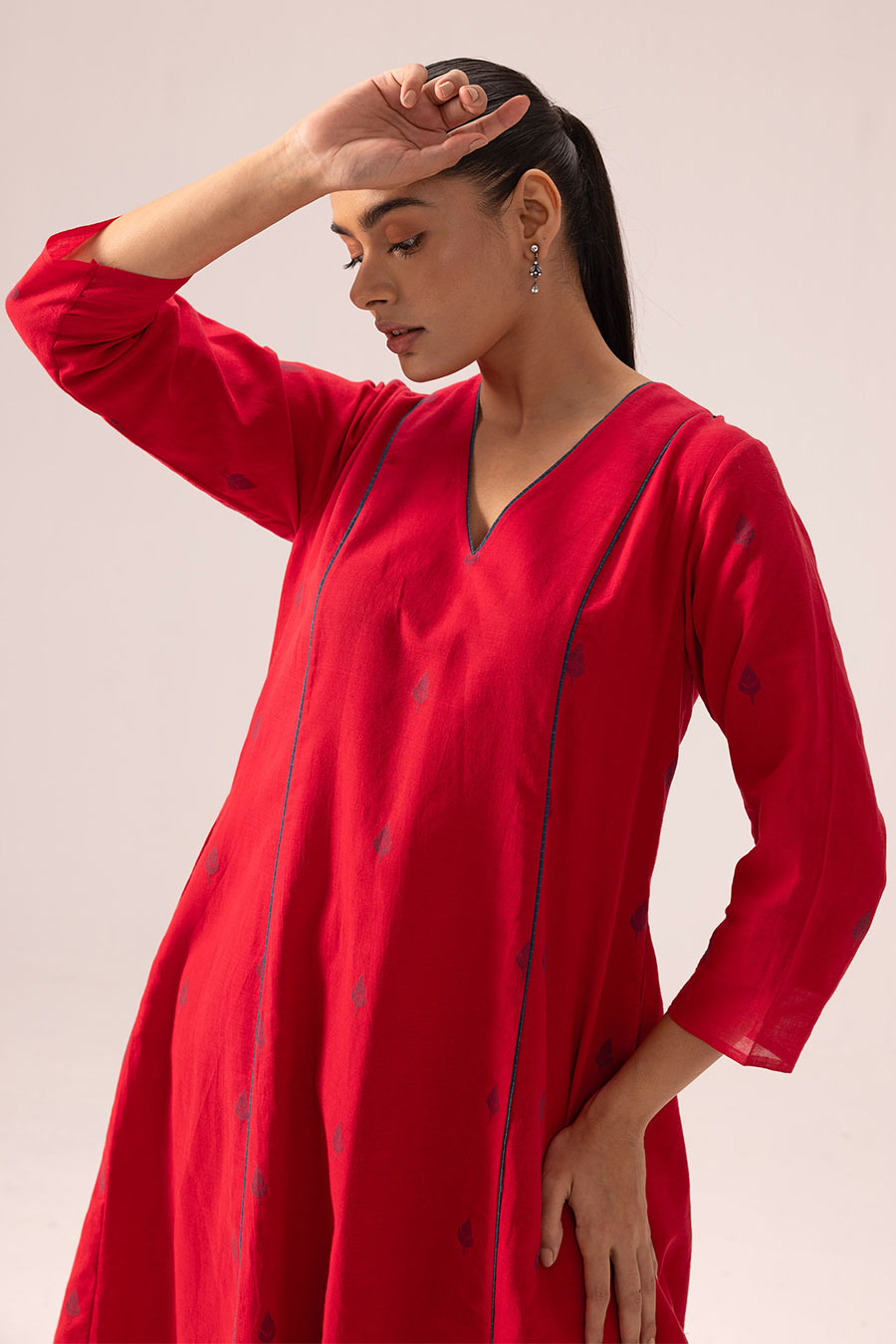 Red Shloka Handwoven Panelled Kurta & Pant Set