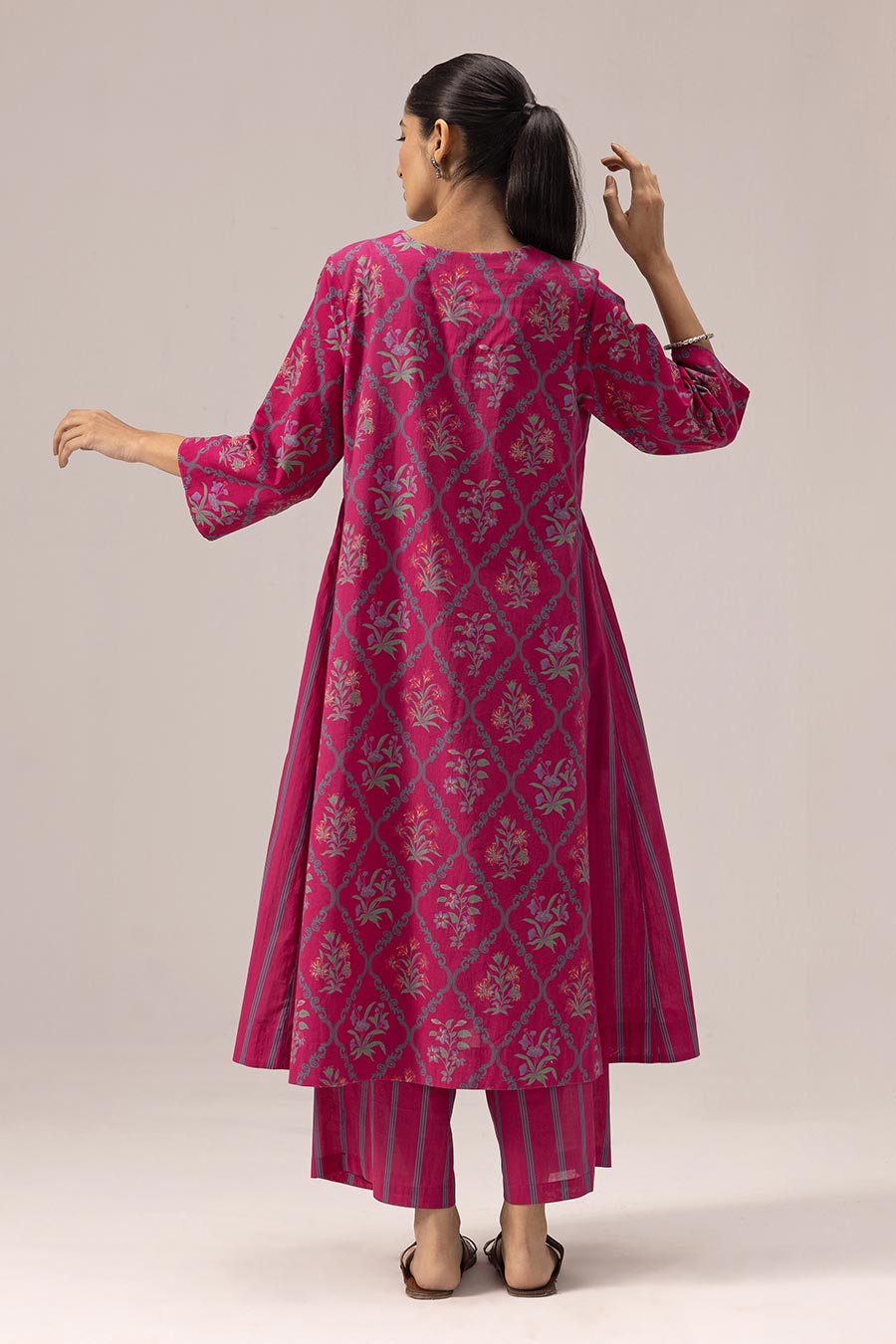 Pink Jia Printed Panelled Kurta & Pant Set