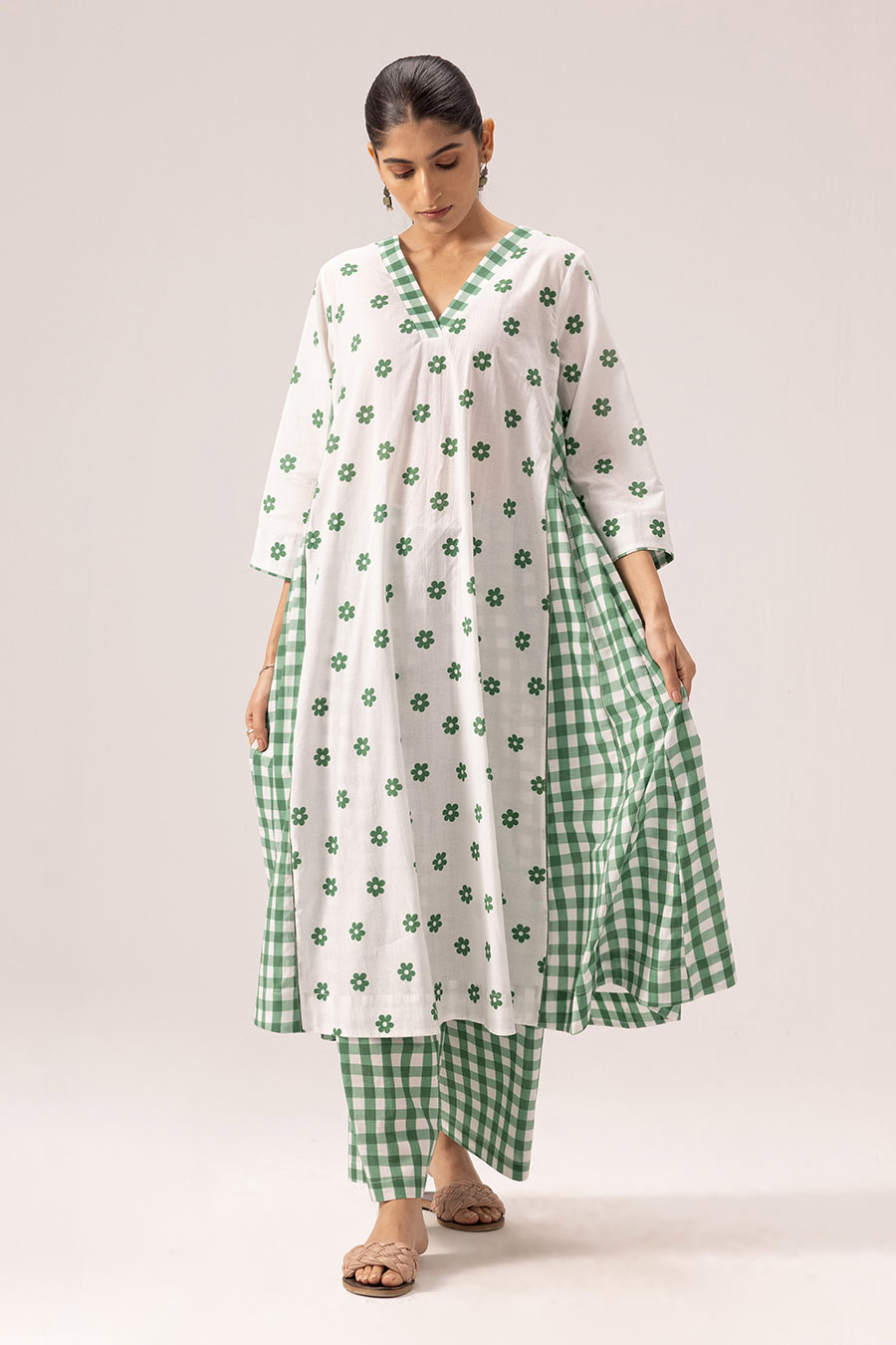 White & Green Jia Printed Panelled Kurta Set
