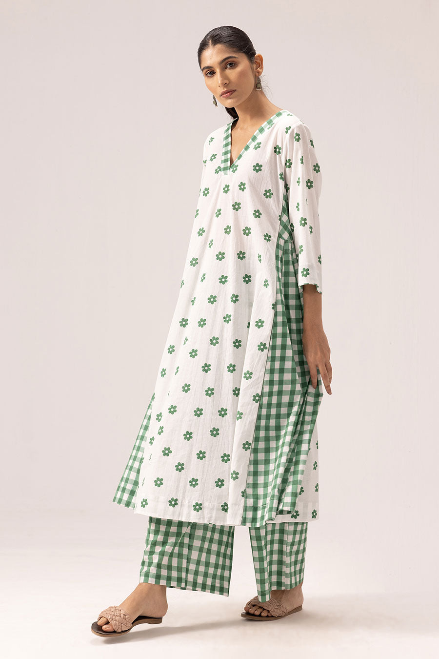 White & Green Jia Printed Panelled Kurta Set