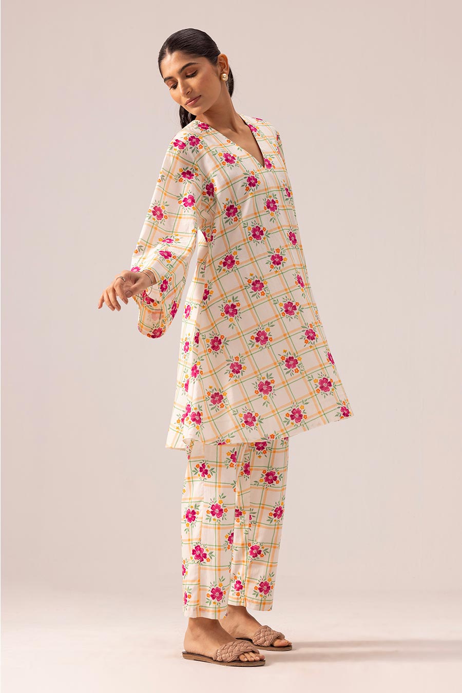Off-White Nova Printed Kurta & Pant Set