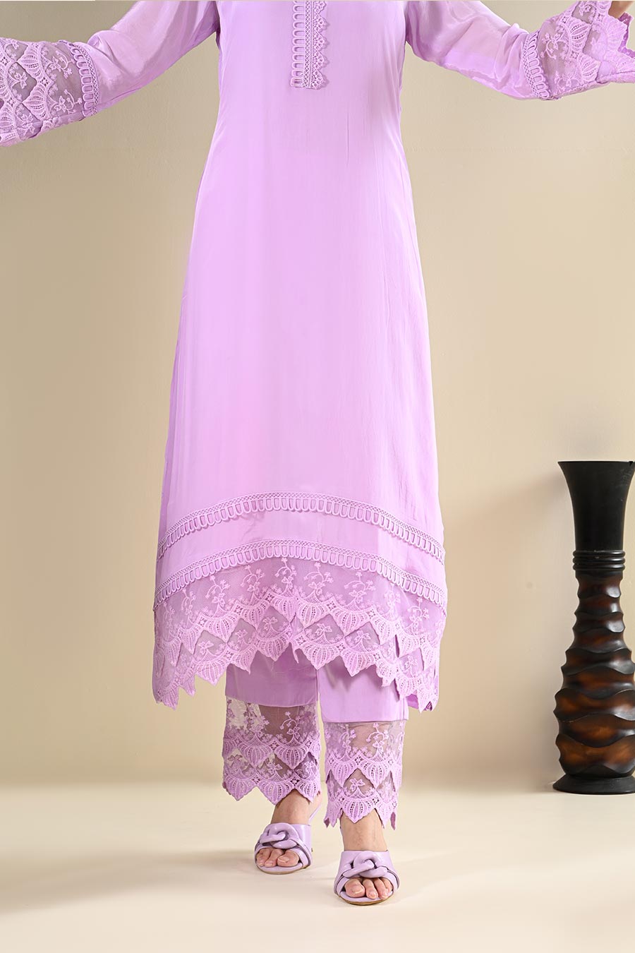 Lavender Crepe Lace Embellished Kurta Set
