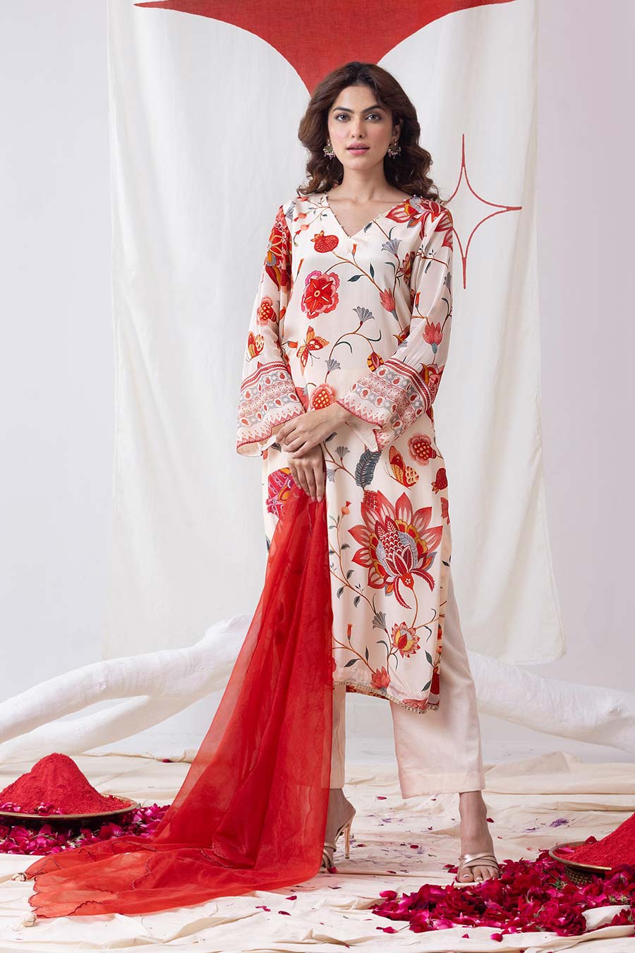 Ashmita Off-White Printed Kurta Set