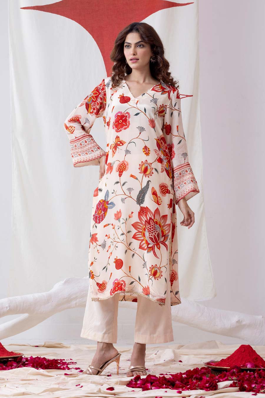 Ashmita Off-White Printed Kurta Set