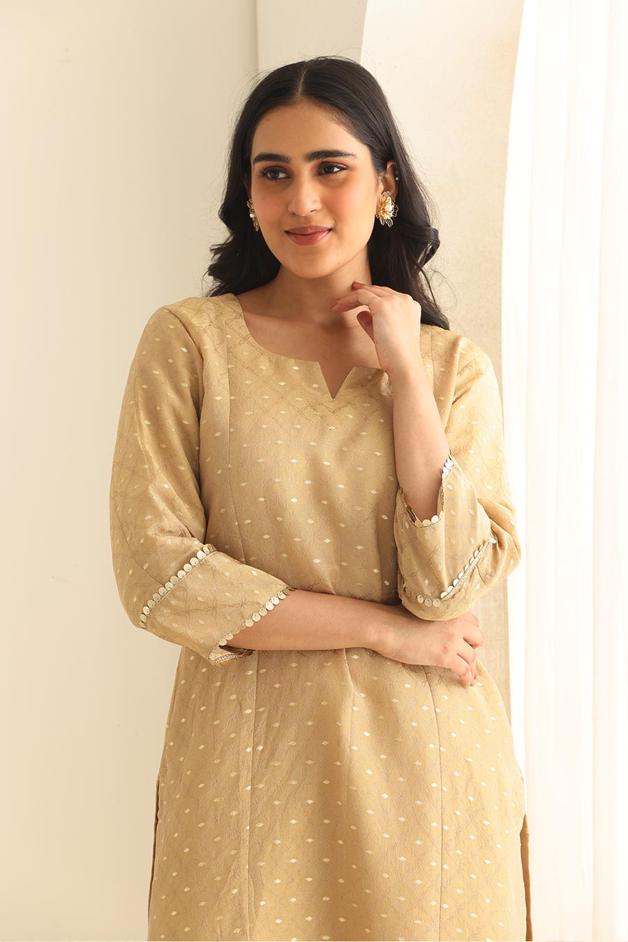 Dastaan Beige Banarsi Tissue Kurta Set