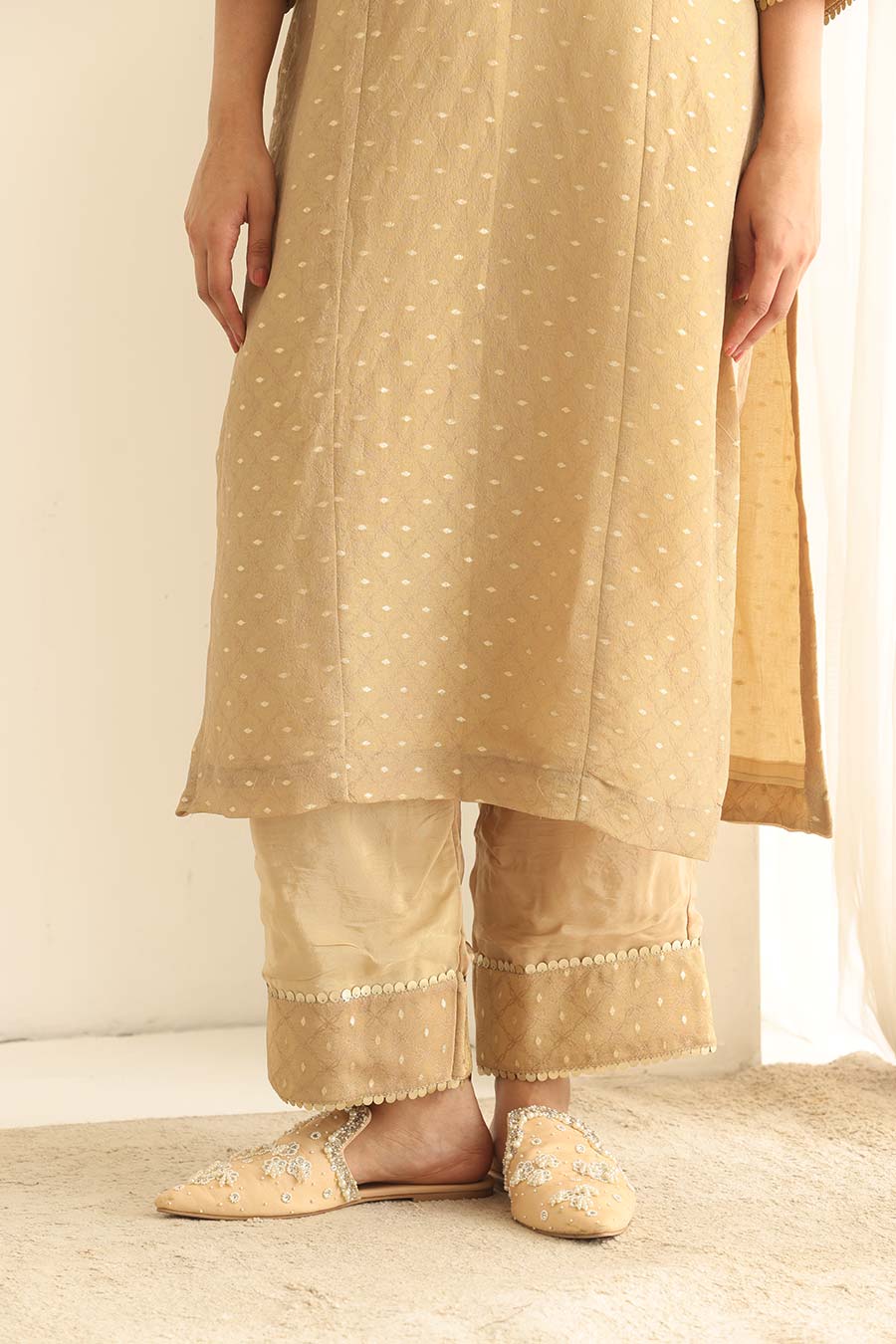 Dastaan Beige Banarsi Tissue Kurta Set