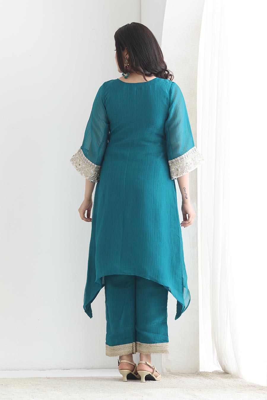 Reet Turquoise Silk Embellished Kurta Set
