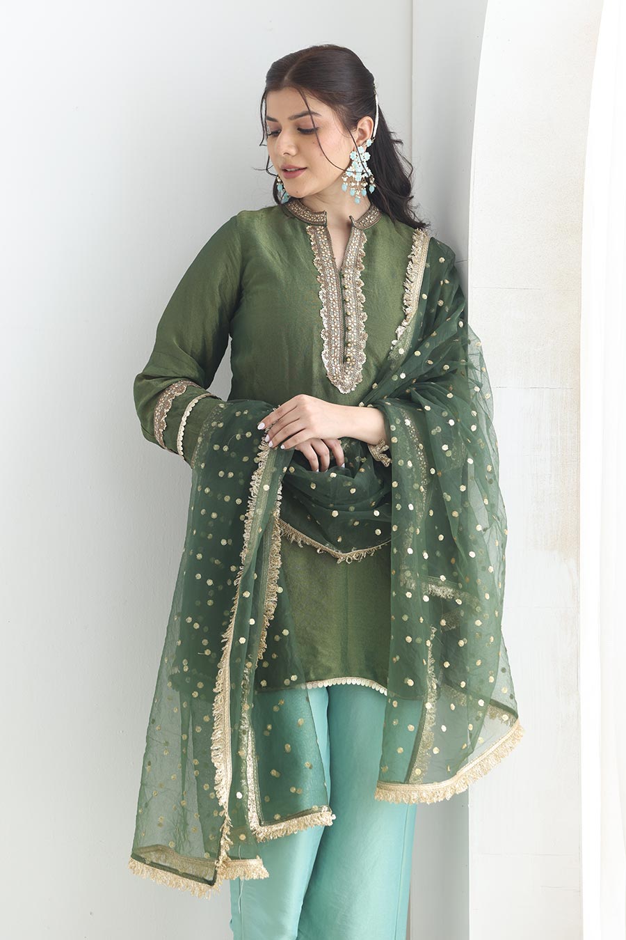 Ranjhana Green-Blue Tissue Embellished Kurta Set