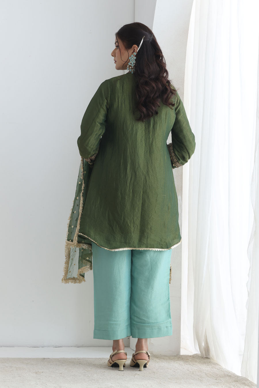 Ranjhana Green-Blue Tissue Embellished Kurta Set