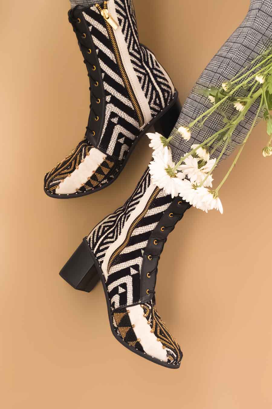 Black & White Embroidered Dakota Boots